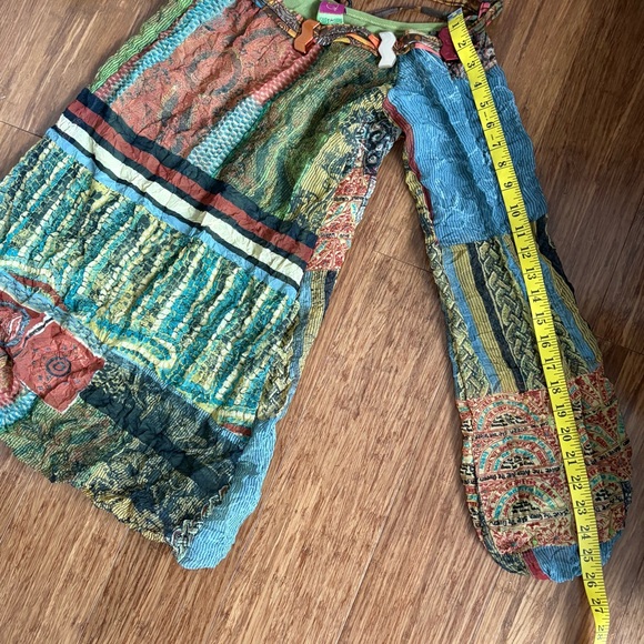 Save the Queen Tunic - Picture 7 of 8